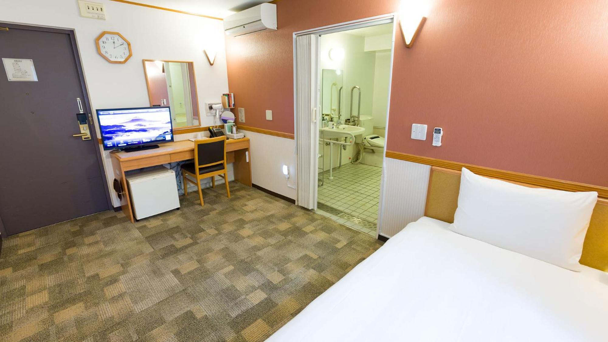 Toyoko Inn Yokohama Sakuragicho Номер фото